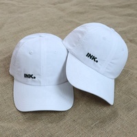 Casquettes de golf pour hommes de haute qualité avec logo brodé personnalisé, 100% polyester, trous perforés au laser, séchage rapide, 6 panneaux, pour le sport et les activités de plein air