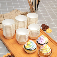 Doublures à cupcakes blanches étuis à cupcakes tasses de cuisson étui à muffins en papier de qualité alimentaire personnalisé porte-plateau
