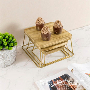 Exhibidor de Postres de Madera, Cuadrado, Color Quemado, Duradero, Decoraciones para Mesa de Boda o Fiesta - Product Image 1