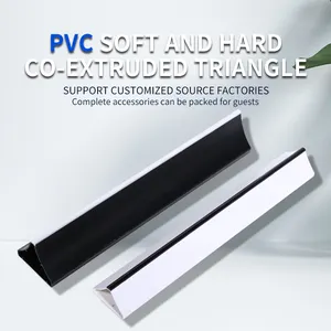 Striscia di plastica a triangolo con filetto smussato personalizzato, protezione angolare per protezione da parete in PVC nero