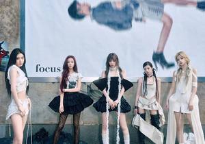 ITZY TUNNEL VISION Versión Especial K-pop Photobook MIDZY Edición Oficial Limitada de JYP Entertainment Lanzamiento en Corea 2024 - Product Image 6