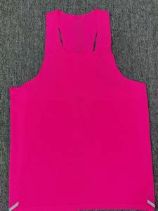 Chaleco de compresión para maratón de ajuste perfecto y sin costuras, 100% poliéster, de secado rápido y transpirable, camiseta sin mangas para correr maratones para hombre - Product Image 3