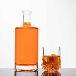 Bonne qualité en stock 500ml 700ml 750ml Tequila <span class=keywords><strong>Whisky</strong></span> Gin Vodka <span class=keywords><strong>Whisky</strong></span> avec bouchon en liège - Product Image 2