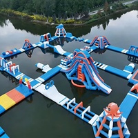 Plateforme flottante Hualong en PVC épaissi pour parc aquatique, parcours d'obstacles, jeux de trampolines et fête aquatique
