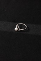 Bague en forme de gourde incrustée de diamants, avec perle naturelle Aurora et anneau ouvert réglable.