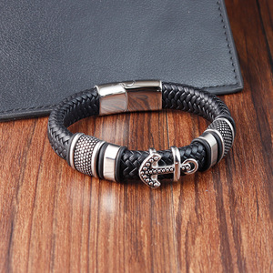 Pulsera de Cuero Trenzado Negro Genuino Hecha a Mano con Ancla Antigua de Acero Inoxidable y Cierre Magnético, Estilo Náutico para Hombre - Product Image 3