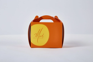 SGP vente en gros de boîtes à pâtisserie jetables en papier kraft récipient alimentaire en papier d'art recyclé avec impression de gaufrage et poignées - Product Image 4