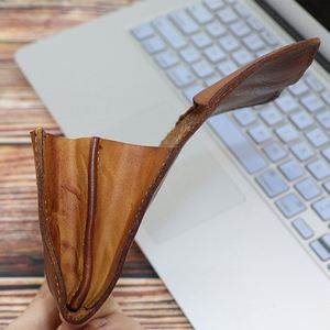 กระเป๋าสตางค์ผู้ชาย RFID หนังแท้ พร้อมช่องใส่เหรียญ แบบสามพับ - Product Image 5