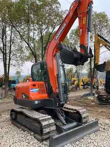 Offre Spéciale Mini-Excavatrice sur Chenilles d'Occasion Doosan DX60 6 Tonnes Certifiée CE EPA, Pièces OEM d'Origine Coréenne pour Engins de Construction, Moteur, Pompe, Engrenage - Product Image 4
