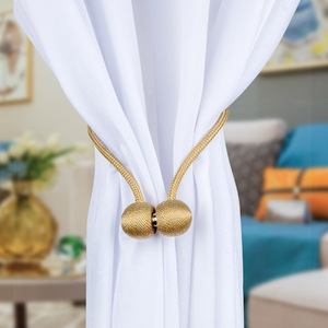Fermacravatte con tendine a sfera con perle magnetiche - Product Image 3