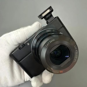 <span class=keywords><strong>Appareil</strong></span> <span class=keywords><strong>photo</strong></span> numérique sans miroir HFT Professional Cyber-Shot <span class=keywords><strong>DSC</strong></span>-RX100, capteur CMOS plein format, zoom optique 7,1x-16x, écran HD 3,0 pouces, Full HD - Product Image 5