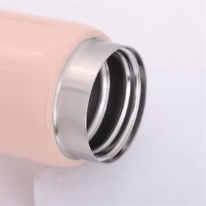Tasse de voyage compacte et minimaliste en acier inoxydable 316, isolée, légère et portable, idéale pour les activités de plein air, les affaires ou comme cadeau de vacances - Product Image 6