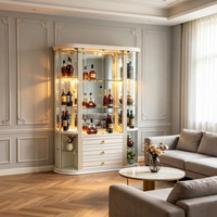 Meuble de salon moderne, vitrine en verre blanc avec porte-bouteilles en bois, élégant buffet d'entrée
