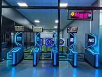 Simulateur de tir à l'arc numérique interactif avec cible mobile en métal, machine de jeu sportive à monnayeur