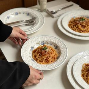 Vajilla de Cerámica Estilo Francés, Platos con Relieve Floral, Tazas de Café con Platillos y Platos para Postre - Product Image 2