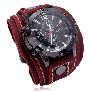 Uomini in stile caldo guardano braccialetti <span class=keywords><strong>Vintage</strong></span> in pelle cuciti a mano orologi <span class=keywords><strong>al</strong></span> <span class=keywords><strong>quarzo</strong></span> Punk da polso <span class=keywords><strong>orologio</strong></span> individualità per uomo e donna - Product Image 5