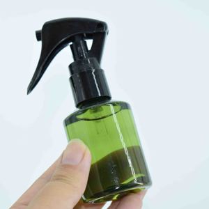 Vente en gros PET <span class=keywords><strong>Spray</strong></span> d'ambiance Déclencheur Bouteille adaptée aux enfants Vide 50ML 100ml Plastique Épaule inclinée Ambre Cheveux Outils Pulvérisateur de brouillard - Product Image 3