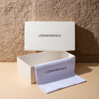 Boîte d'emballage pour chaussures et vêtements Lionwrapack de haute qualité avec couvercle et base personnalisés, sac anti-poussière à cordon, logo FSC