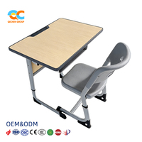 Ensemble bureau et chaise pour étudiants en bois grainé, fabrication directe du fabricant, personnalisable OEM ODM, mobilier scolaire moderne et robuste