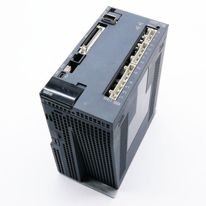 Nuevo Controlador de Motor Original MR-J3-700B MR-J3-40B MR-J3-70A MR-J3-60T MR-J3-40T MR-J3-700B - Product Image 1