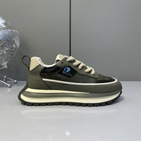 Sneakers décontractées de luxe pour hommes, conçues par des designers, légères, à semelle épaisse, hautement élastiques et à semelle souple, pour l'automne