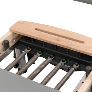 Reformer Pilates en érable économique, réglable, portable et durable, avec emballage en bois, répondant aux besoins de fitness à domicile et commerciaux - Product Image 4