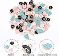 Abalorios de letras esmaltados de doble cara, colgantes de alfabeto A-Z, conectores de aleación de oro para manualidades de bricolaje: pendientes, collares y pulseras