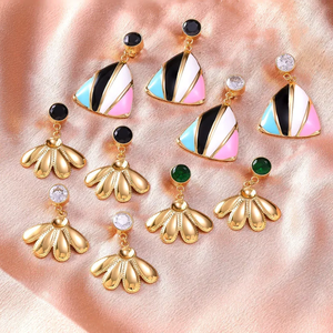 Boucles d'oreilles modernes en acier inoxydable 304, forme de goutte d'huile triangulaire, style géométrique, plaqué or, électroplaqué universel, adaptées aux femmes - Product Image 1