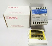 Nuevo PLC Original en Stock EB3C-R03A, Controlador de Programación PAC para Automatización Industrial