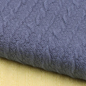 Tela Elástica de Punto Jacquard a Rayas de Spandex/Poliéster a Precio de Fábrica para Ropa Deportiva y Lencería - Product Image 4