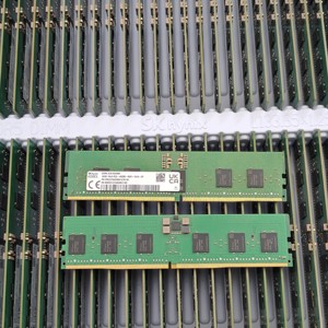 Módulo de Memoria para Servidor Hynix SK Original de 16 GB 1RX8 PC5-4800B-R RDIMM - Product Image 1
