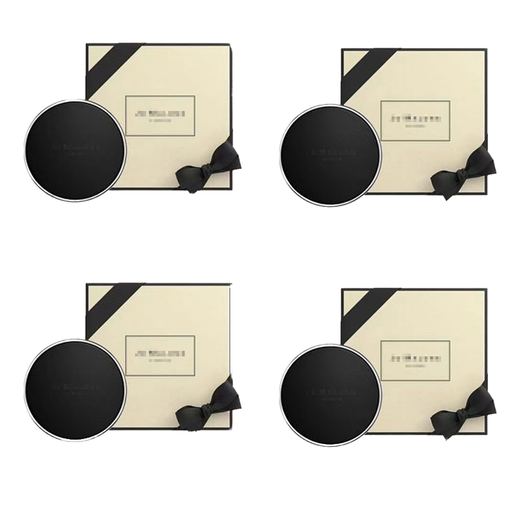 สีดำสีเขียว