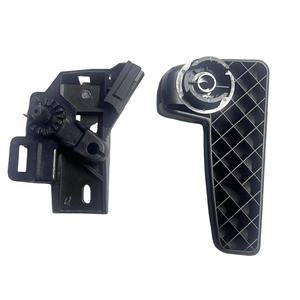 OEM 6RD23533A 5TD823633A la poignée de déverrouillage du capot et le support de base de la poignée conviennent au gouvernail gauche Audi <span class=keywords><strong>Volkswagen</strong></span> - Product Image 2