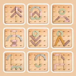 Jeu d'activités en bois pour l'apprentissage de l'imagination, de la coordination et de la reconnaissance : trieur de lettres et de chiffres sur planche à picots - Product Image 4