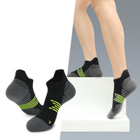 Printemps été hommes Logo personnalisé boîte emballage décontracté coussin cheville court course athlétique nylon sport entraînement chaussettes