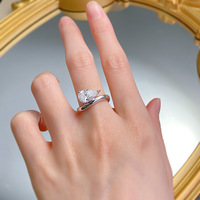 Design de bague en zircon goutte à goutte de style Ins, bague en argent S925 Zircon simple de 2 carats à la mode