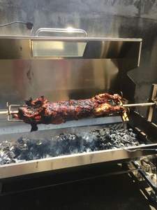 Asador Portátil Automático Plegable de Metal para Cerdos, Mini Asador para Camping, Uso Doméstico y Comercial, a Carbón - Product Image 3