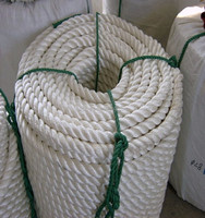 Corde durable à 3 brins de couleur blanche à faible élongation 16mm 20mm 28mm * 220m pour l'emballage de la corde d'emballage de sécurité de la fronde