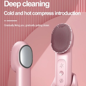 Brosse nettoyante pour le visage à usage domestique, équipement de beauté LED anti-rides, masseur facial chaud et froid pour le lifting - Product Image 4