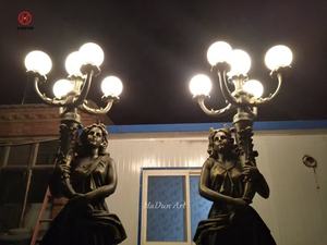 Un par de grandes lámparas romanas femeninas jardín bronce Color señora Luz fibra de vidrio estatua escultura mujer farola - Product Image 6