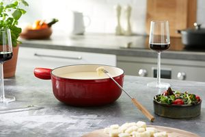 Vente chaude Vintage-Style émaillé en fonte ustensiles de cuisine antiadhésif lait casserole <span class=keywords><strong>Fondue</strong></span> ensemble cuisinière à <span class=keywords><strong>gaz</strong></span> pour la cuisine domestique - Product Image 5