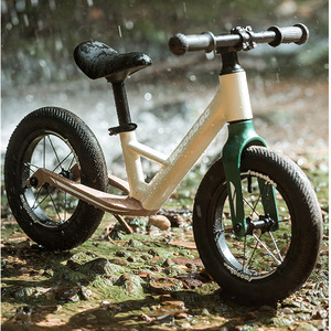 Vélo d'équilibre pour enfants Moonbac 12 pouces, cadre en alliage de magnésium, sans pédales, pour garçons et filles, pour la conduite en extérieur - Product Image 2
