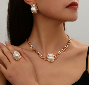 Retro Luxe Mode Stijl Parel Sieraden Set Vergulde Cubaanse Ketting Ketting Oorbel Ring Combo Voor Cadeau - Product Image 1