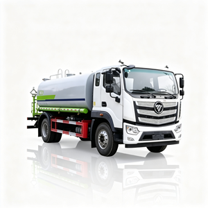 Camion arroseur Foton Aumark de 15,2 mètres cubes, vert, pour le lavage des routes et l'irrigation des espaces verts - Product Image 1