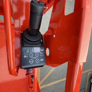 高品質はさみリフト外力ゴムタイヤ建物修理不要プラットフォーム荷重320 kg 450 kg 500 kg - Product Image 5