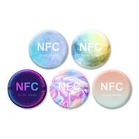 Muestra gratis personalizada NFC213 pegatina en el teléfono ISO14443A Anti-Metal 25MM Social Share NFC Tag