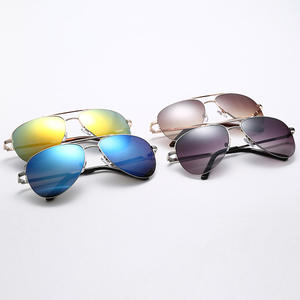 Gafas de Sol C150 Pilot con Protección UV400, Lentes de Acetato, Estilo Moderno Unisex - Product Image 4