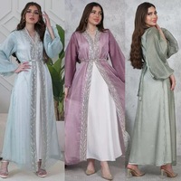 Robe musulmane élégante et décontractée de style moyen-oriental, couleur unie, coupe ample, nouvelle collection 2026 pour la vente en gros