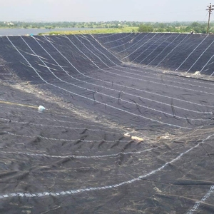 Géomembrane HDPE de revêtement de lac artificiel Anti-UV pour les applications de pisciculture et de barrage Valeur rentable de cycle de vie de 1mm d'épaisseur - Product Image 5