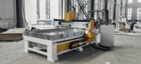 Routeur CNC 1325 pour le traitement de la pierre avec réservoir d'eau, broche refroidie par eau de 7,5 kW, machine de gravure CNC pour le travail du pierre